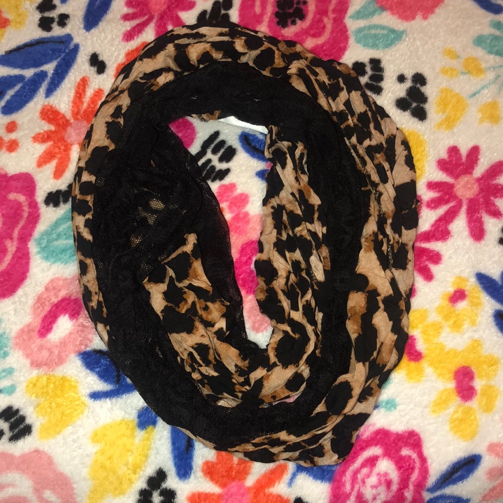 Charlotte Russe cheetah print scarf